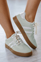 Load image into Gallery viewer, White Striped Lace-up Flat Sneakers