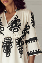 Load image into Gallery viewer, Beige Western Geometric Print 3/4 Sleeve Loose Midi Dress