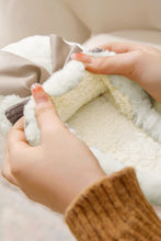 Load image into Gallery viewer, White Contrast Bowknot Applique Plush Winter Slippers