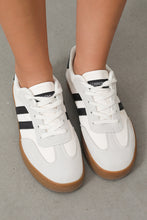 Load image into Gallery viewer, White Striped Lace-up Flat Sneakers