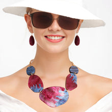 Load image into Gallery viewer, Fuchsia Purple Dipped Necklace