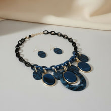 Load image into Gallery viewer, Necklace Blue Glitter Oval Swirled Set for Women