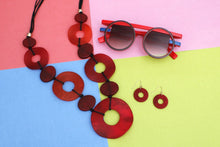Load image into Gallery viewer, Long Linked Red Rings Black Cord Necklace Set