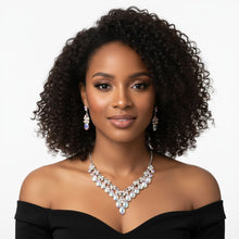 Load image into Gallery viewer, Collar Dramatic Silver Oval Aurbo Crystal Necklace