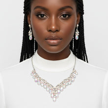 Load image into Gallery viewer, Collar Dramatic Silver Oval Aurbo Crystal Necklace