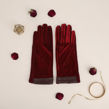 Load image into Gallery viewer, Wine Fur Stripe Leather Touchscreen Winter Gloves