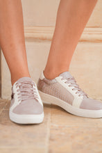 Load image into Gallery viewer, Gold Glitter Star Patchwork PU Leather Lace-up Sneakers