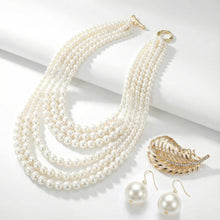 Load image into Gallery viewer, Cream Pearl Detachable Feather Brooch Necklace