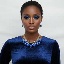 Load image into Gallery viewer, Clustered Blue Pearl Woven Cable Chain Necklace