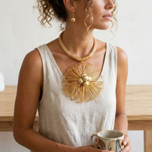 Load image into Gallery viewer, Gold Mesh Large Flower Wire Pendant Necklace