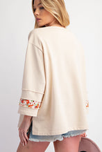 Load image into Gallery viewer, Beige Flower Patch Graphic Exposed Seam Wide Sleeve Top