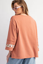 Load image into Gallery viewer, Beige Flower Patch Graphic Exposed Seam Wide Sleeve Top