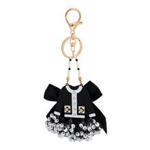 Load image into Gallery viewer, Keychain Luxe Camellia Couture Black Sweater Clip