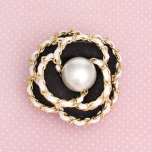Load image into Gallery viewer, Brooch Clip Black Pearl Chain Edge Camellia Flower