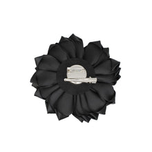 Load image into Gallery viewer, Brooch Black Flower Pearl Clip and Pin for Women
