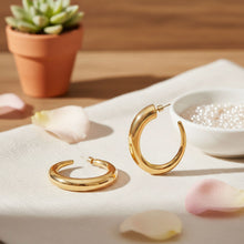 Load image into Gallery viewer, Hoop 18K Gold Steel Graduated Open C Earrings