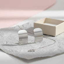 Load image into Gallery viewer, Stainless Steel Curved Rectangle Disc Earrings