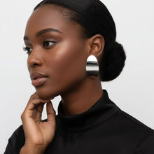 Load image into Gallery viewer, Stainless Steel Curved Oval Disc Earrings