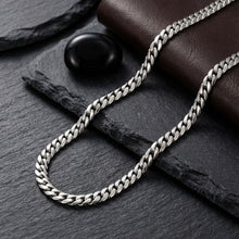 Load image into Gallery viewer, Mens 24in 8mm Stainless Steel Miami Chain