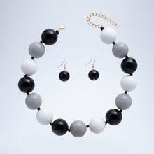 Load image into Gallery viewer, Mod Style Tricolor Black Tone Chunky Bead Necklace