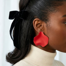 Load image into Gallery viewer, Red Matte Coating Sculpted Stud Earrings