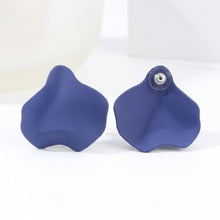 Load image into Gallery viewer, Royal Blue Matte Coating Sculpted Stud Earrings