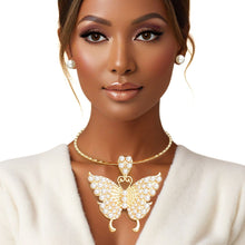 Load image into Gallery viewer, Choker Gold Pearl Butterfly Pendant Necklace