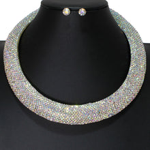 Load image into Gallery viewer, Collar Pave Aurbo Stone Torque Necklace for Women