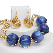 Load image into Gallery viewer, Collar Blue Galactic Bead Gold Chain Necklace