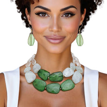 Load image into Gallery viewer, Collar Vibrant Marbled Green Bead Layered Necklace