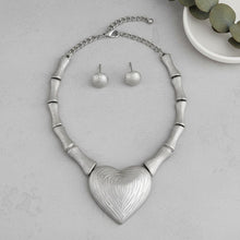 Load image into Gallery viewer, Pendant Matte Silver Bamboo Heart Modern Necklace