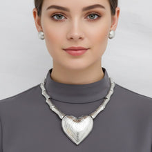 Load image into Gallery viewer, Pendant Silver Bamboo Heart Modern Love Necklace