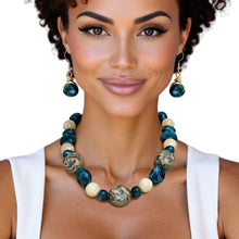 Load image into Gallery viewer, Beaded Green Dreamy Oceanic Chunky Necklace