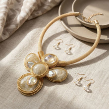 Load image into Gallery viewer, Creamy Ivory Flower Pendant Handmade Necklace