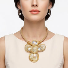 Load image into Gallery viewer, Creamy Ivory Flower Pendant Handmade Necklace