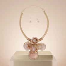 Load image into Gallery viewer, Soft Pink Flower Pendant Handmade Necklace