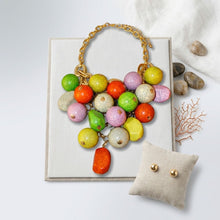 Load image into Gallery viewer, Chunky Color Crackle Bead Chainmaille Bib Necklace