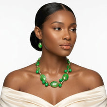 Load image into Gallery viewer, Apple Green Marbled Oval Bead Collar Necklace