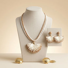 Load image into Gallery viewer, Creamy Browns Fanned Raffia Pendant Necklace Set