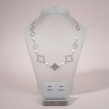 Load image into Gallery viewer, Silver Pave Quatrefoil Clover Cotton Pearl Necklace