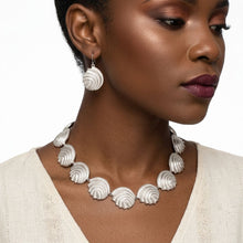 Load image into Gallery viewer, Silver Textured Spiral Shell Link Collar Necklace