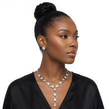 Load image into Gallery viewer, Y Silver Round Link Clear Glass Pyramid Necklace