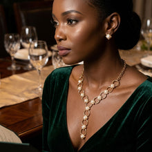 Load image into Gallery viewer, Y Gold Round Link Cream Pearl Pyramid Necklace
