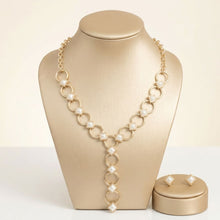Load image into Gallery viewer, Y Gold Round Link Cream Pearl Pyramid Necklace