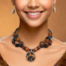 Load image into Gallery viewer, Pendant Leopard Wood and Stone Bead Necklace