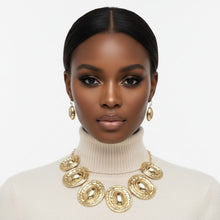 Load image into Gallery viewer, Collar Gold Organic Oval Domed Link Necklace
