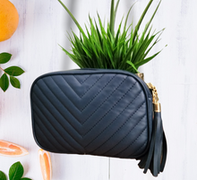 Load image into Gallery viewer, Crossbody Bag Chevron Design - Navy - Cream