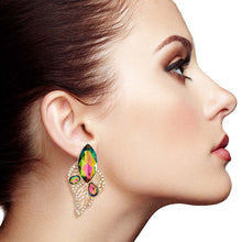 Load image into Gallery viewer, Elegant Pink Green Leaf Gold Stud