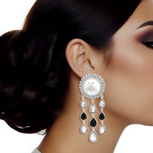 Load image into Gallery viewer, Vintage Look Silver Bee Earrings