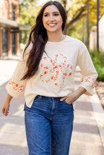 Load image into Gallery viewer, Beige Flower Patch Graphic Exposed Seam Wide Sleeve Top
